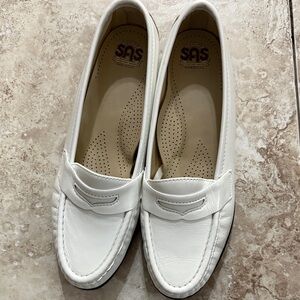 SAS Women's Classic White Leather Loafers